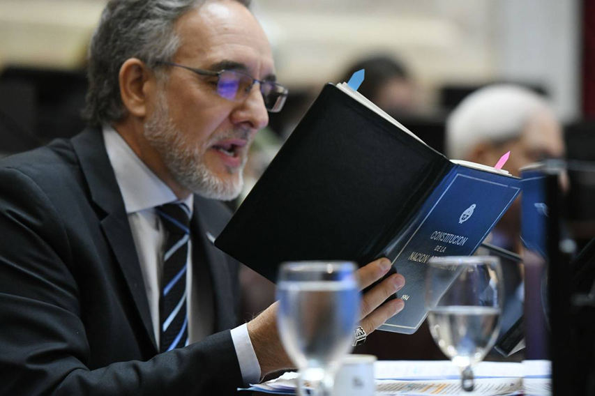«Sin aprobación del Congreso, la deuda es ilegal»: Doñate lidera resistencia opositora a préstamo con EE.UU.