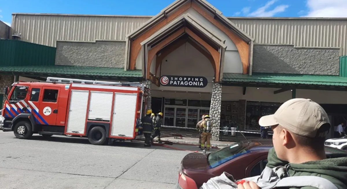Emergencia en Bariloche: Evacúan el Shopping tras Amenaza de Bomba
