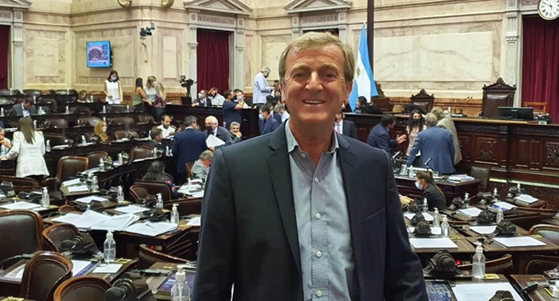 Tortoriello descarta acuerdos y ratifica su lugar en LLA