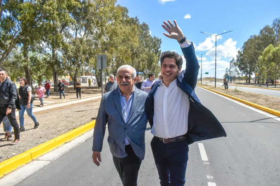 Kicillof en Patagones: “En la Argentina de Milei te dejan sin guita”. Visita clave al sur bonaerense con inauguraciones múltiples.