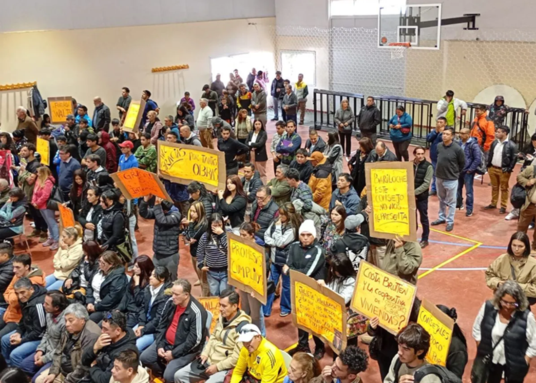 Defensoría del Pueblo investiga violencia en apertura de sesiones del Concejo de Bariloche.