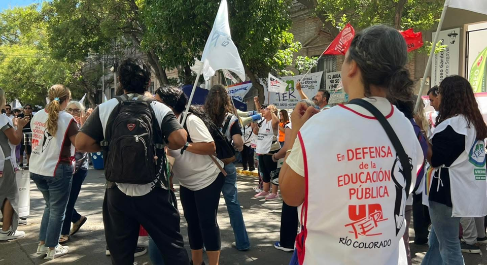 UnTER exige mesa paritaria y amenaza con paro si no hay oferta antes del 30 de abril