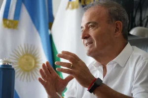 Pesatti impulsa un corredor bioceánico para convertir Río Negro en eje exportador del sur