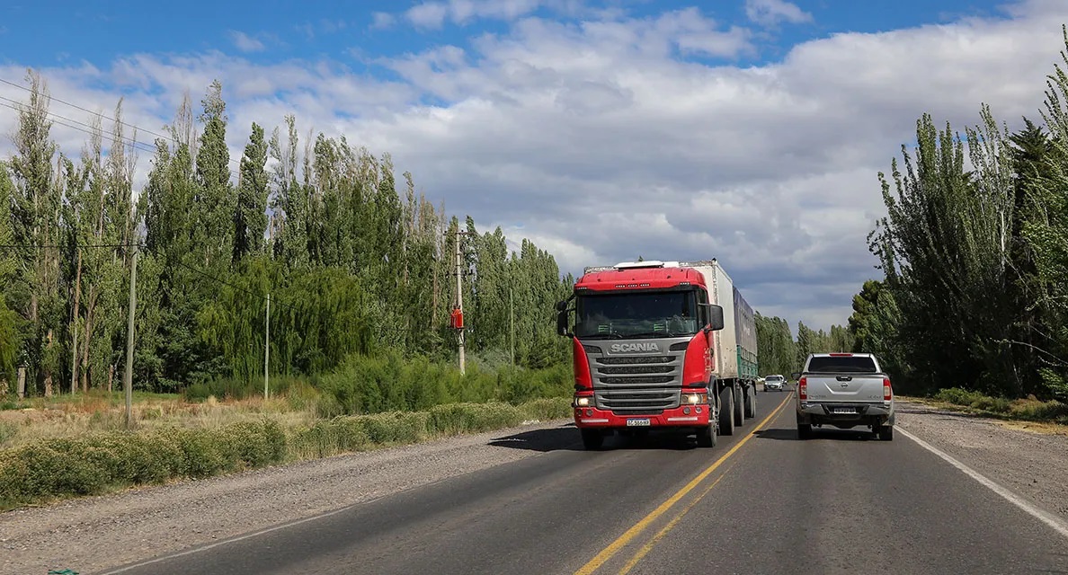 El gobernador Alberto Weretilneck confirmó que ya existen mesas de diálogo técnico para concretar el traspaso de rutas nacionales a Río Negro.