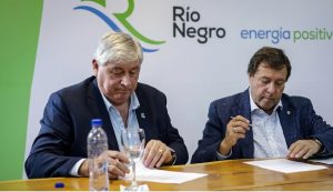 Cortés agradeció a Weretilneck en público, pero en privado ya mira solo hacia 2027
