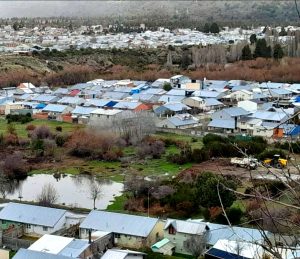 Tensión en Bariloche: la Justicia frenó la obra en el mallín El Abrazo y los vecinos piden que continúe