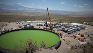 Neuquén redobla la apuesta por el agua de Vaca Muerta y las petroleras advierten por el costo