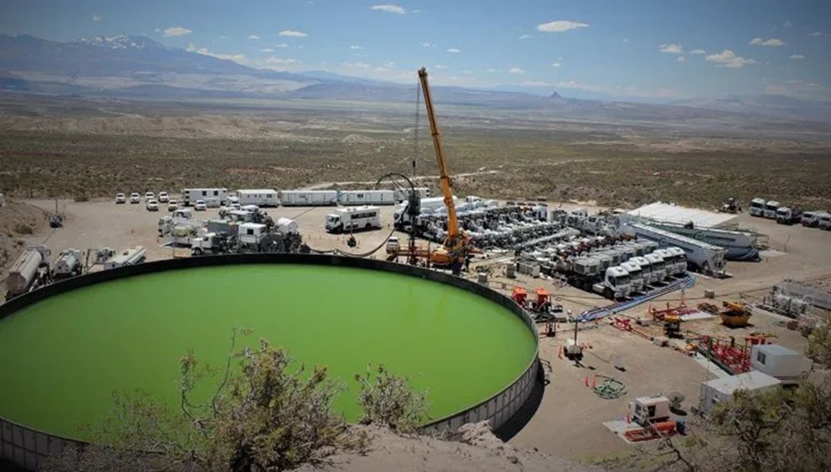 Neuquén redobla la apuesta por el agua de Vaca Muerta y las petroleras advierten por el costo