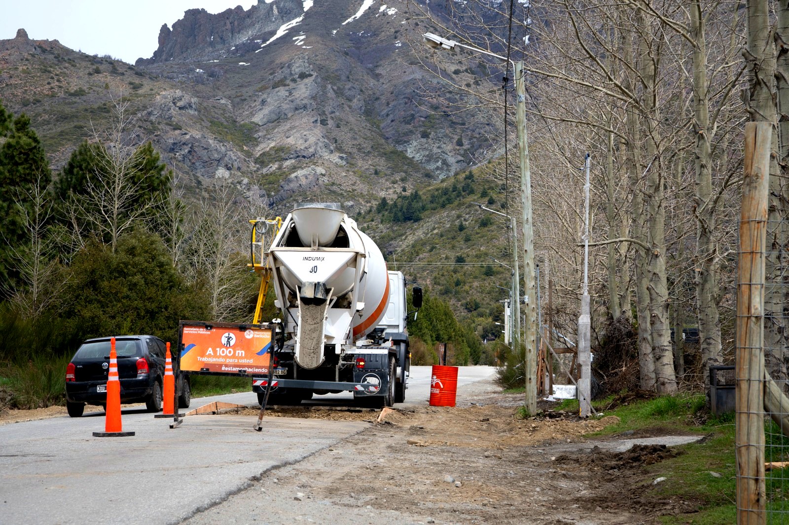 Hormigonado en avenida de la Virreyna, Bariloche, en plena discusión por el módulo fiscal