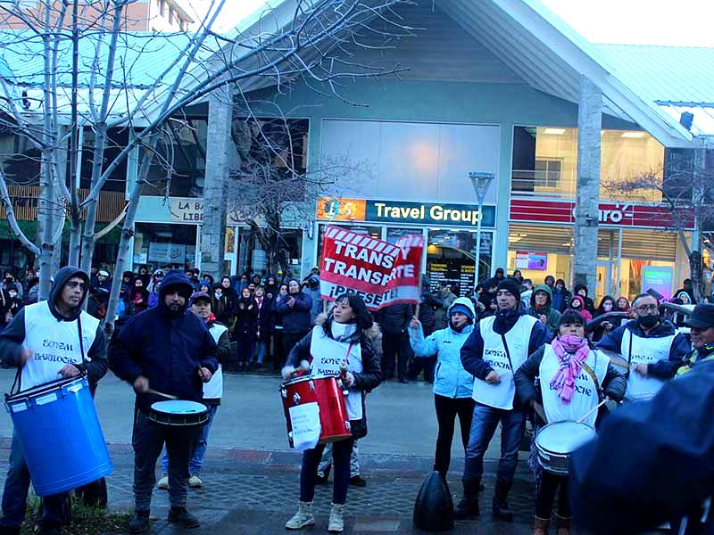 SOYEM Bariloche marcha con bombos