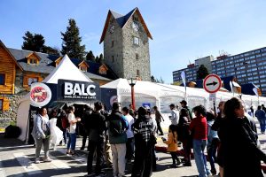 Servicios a la comunidad en Bariloche: cortes por BALC, castraciones gratis y encuesta sobre rabia