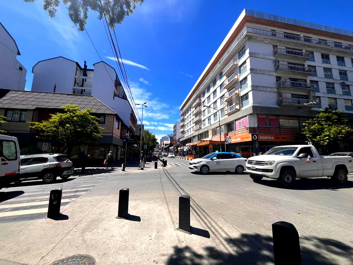 Convencionales de Bariloche: calle Mitre en el centro de la ciudad