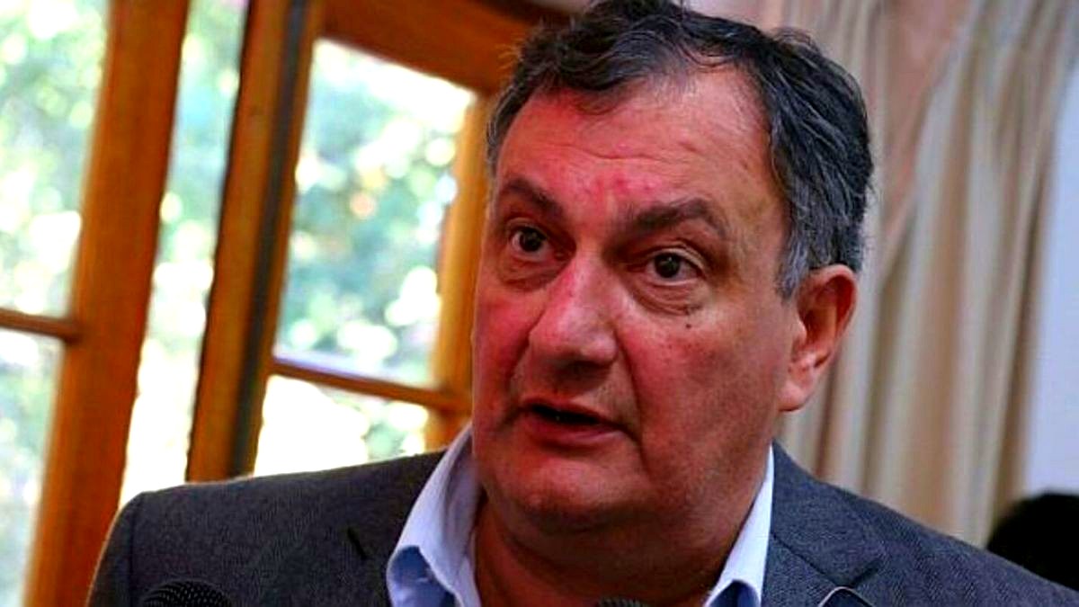 Techo Digno: el exintendente Gustavo Gennuso