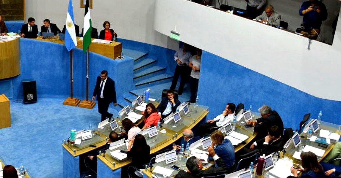 Recinto de la Legislatura, donde se discute el bloque Cambia Río Negro