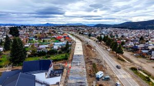 Obra vial en Bariloche: la Justicia rechazó el amparo por El Abrazo y habilitó la calle entre la 112 y la 150 Viviendas