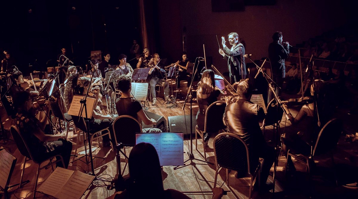 Orquesta Ocasional de Rock Sinfónico en concierto
