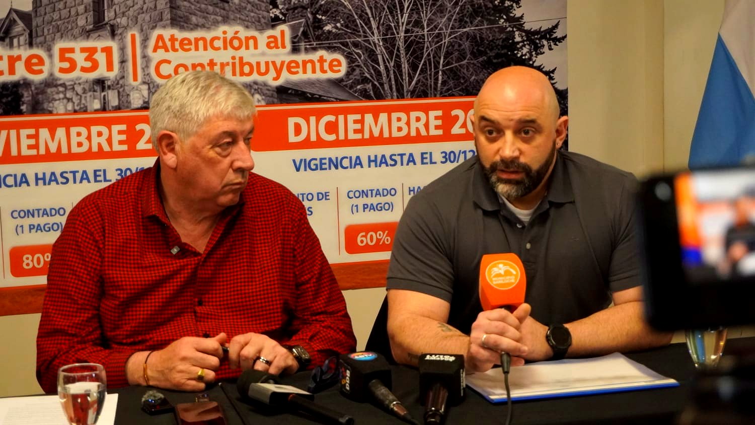 Regularización de tasas en Bariloche: el intendente Walter Cortés en la conferencia de prensa
