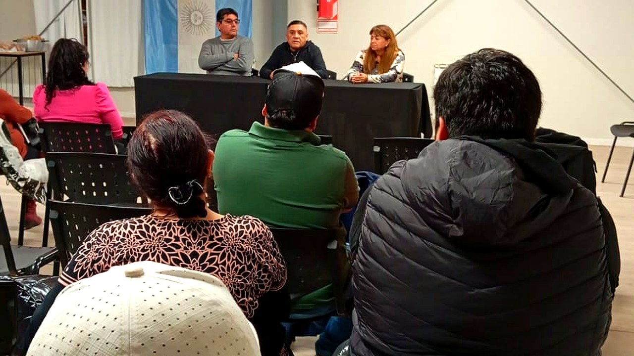 Servicios a la comunidad en Bariloche: encuentro de la asociación Renacer Entre los Muros