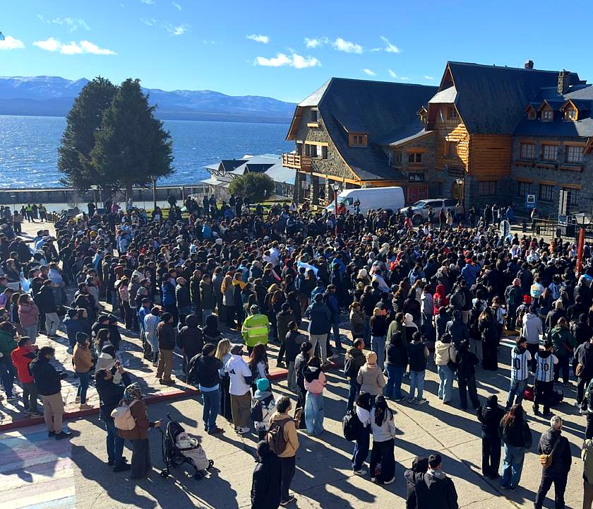 Convencionales de Bariloche: vecinos en el Centro Cívico