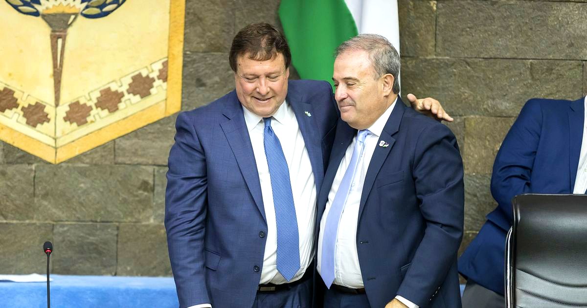 Alberto Weretilneck y Pedro Pesatti, gobernador y vicegobernador de Río Negro
