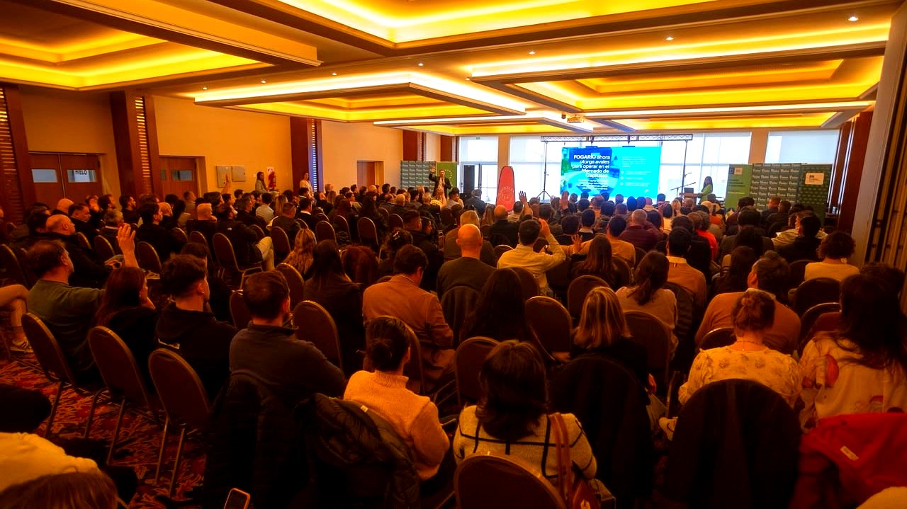 Comerciantes de Viedma en la jornada de proveedores del gasoducto